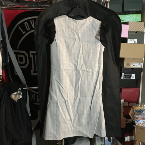 Dress with tie front - Picture 3 of 4